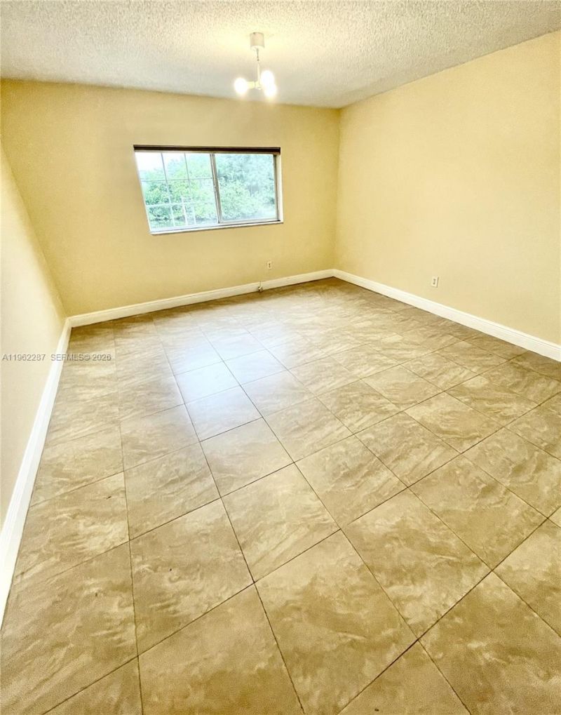 3690 N 56th Ave , Unit 921, Hollywood, FL 33021 Photo