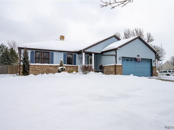 43 Larkspur Lane, Buffalo, NY 14228