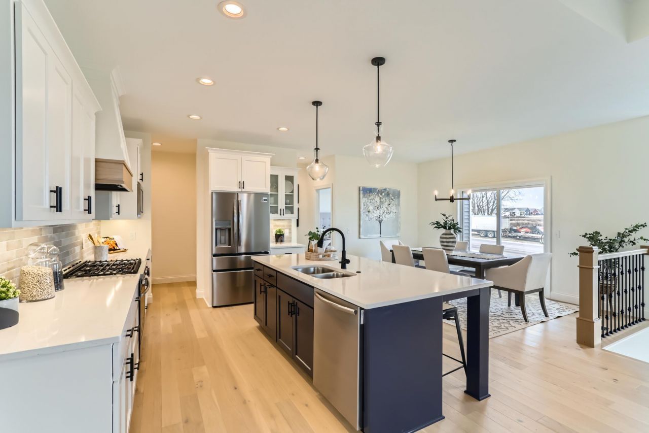 11700 Azure Lane, Inver Grove Heights, MN 55077 Main Photo