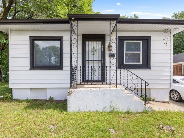 617 N Central Avenue, Rockford, IL 61101