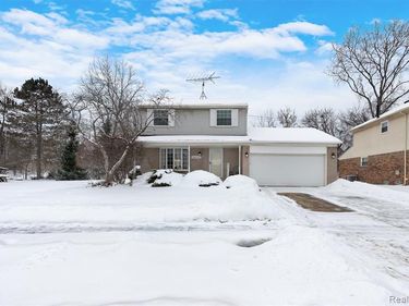 24210 Westpointe Street, Brownstown Twp, MI 48183