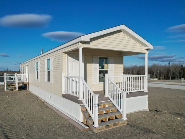 18 Eagles Nest, Hancock, ME 04640