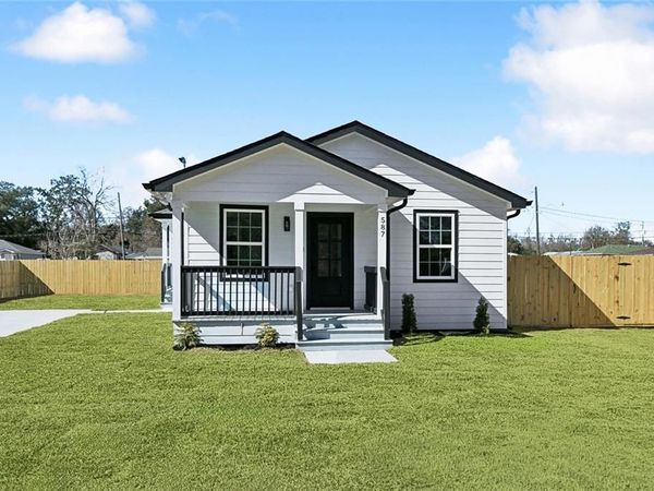 587 W EASY Street, Destrehan, LA 70047