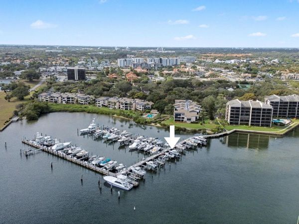 11354 Briarwood W/ 50ft Slip Place, North Palm Beach, FL 33408