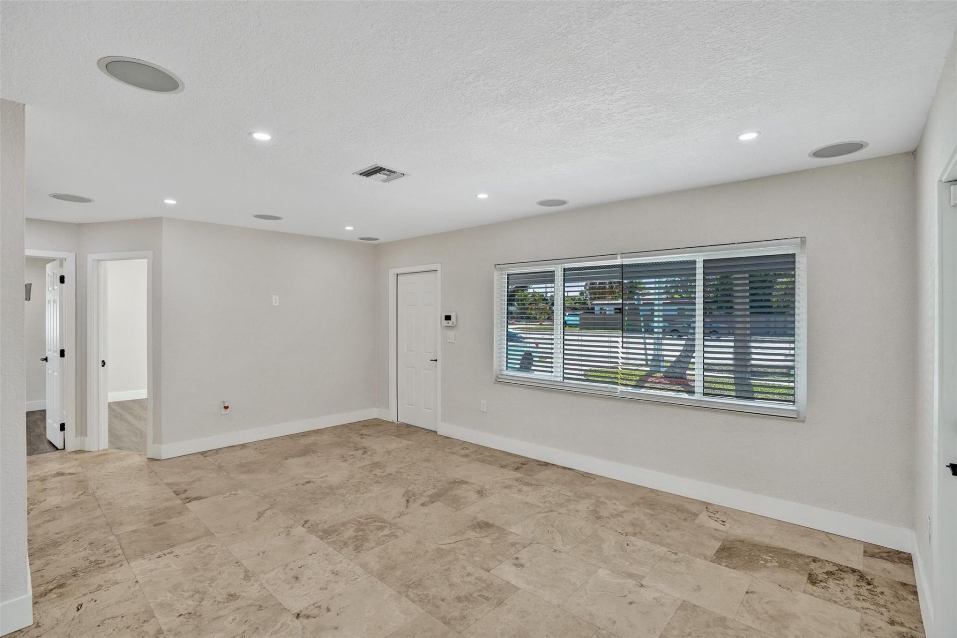 6789 Miramar Parkway, Miramar, FL 33023 Photo