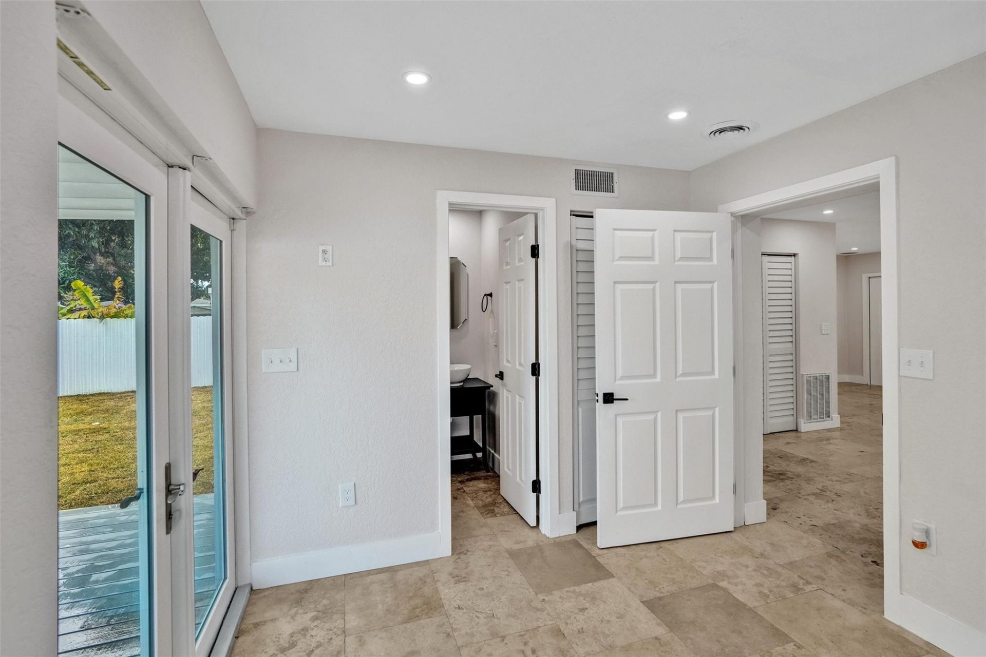 6789 Miramar Parkway, Miramar, FL 33023 Photo