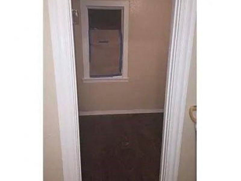 1100 E 74th Street, Cleveland, OH 44103 Photo 12