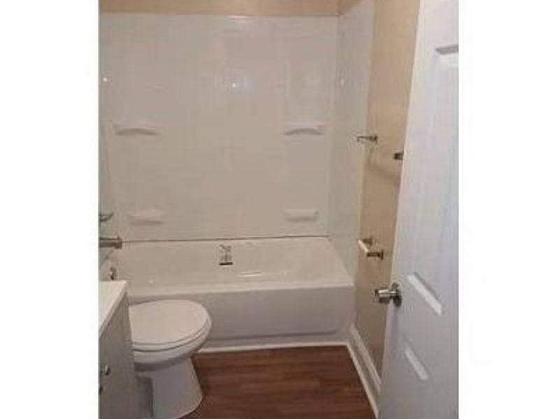 1100 E 74th Street, Cleveland, OH 44103 Photo 20