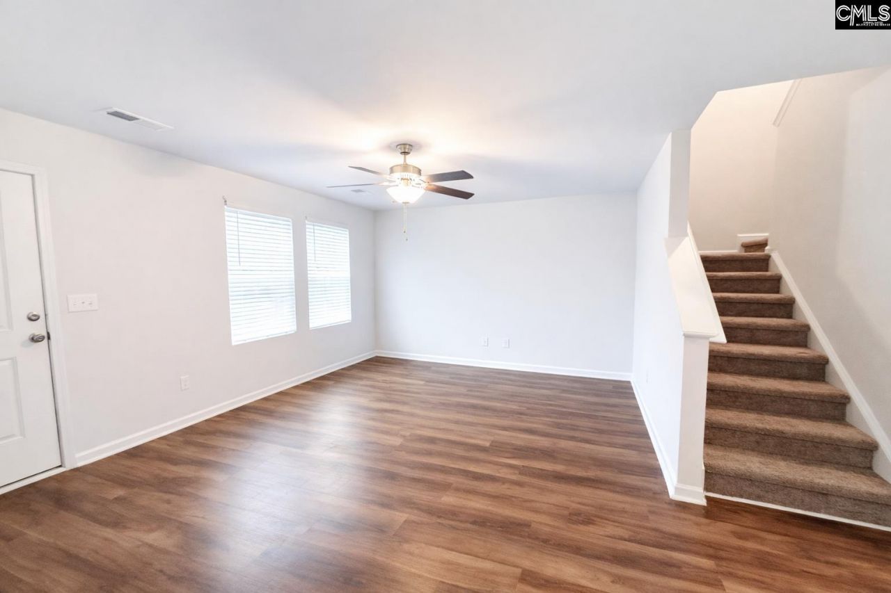 1150 Ederbach Drive  Photo 4