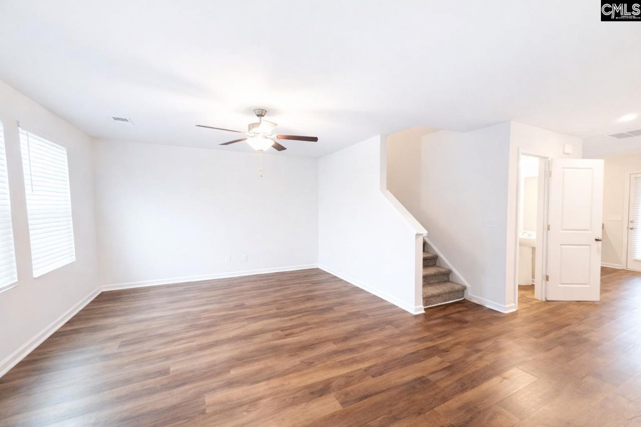 1150 Ederbach Drive  Photo 5