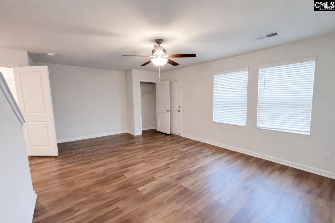 1150 Ederbach Drive  Photo 6