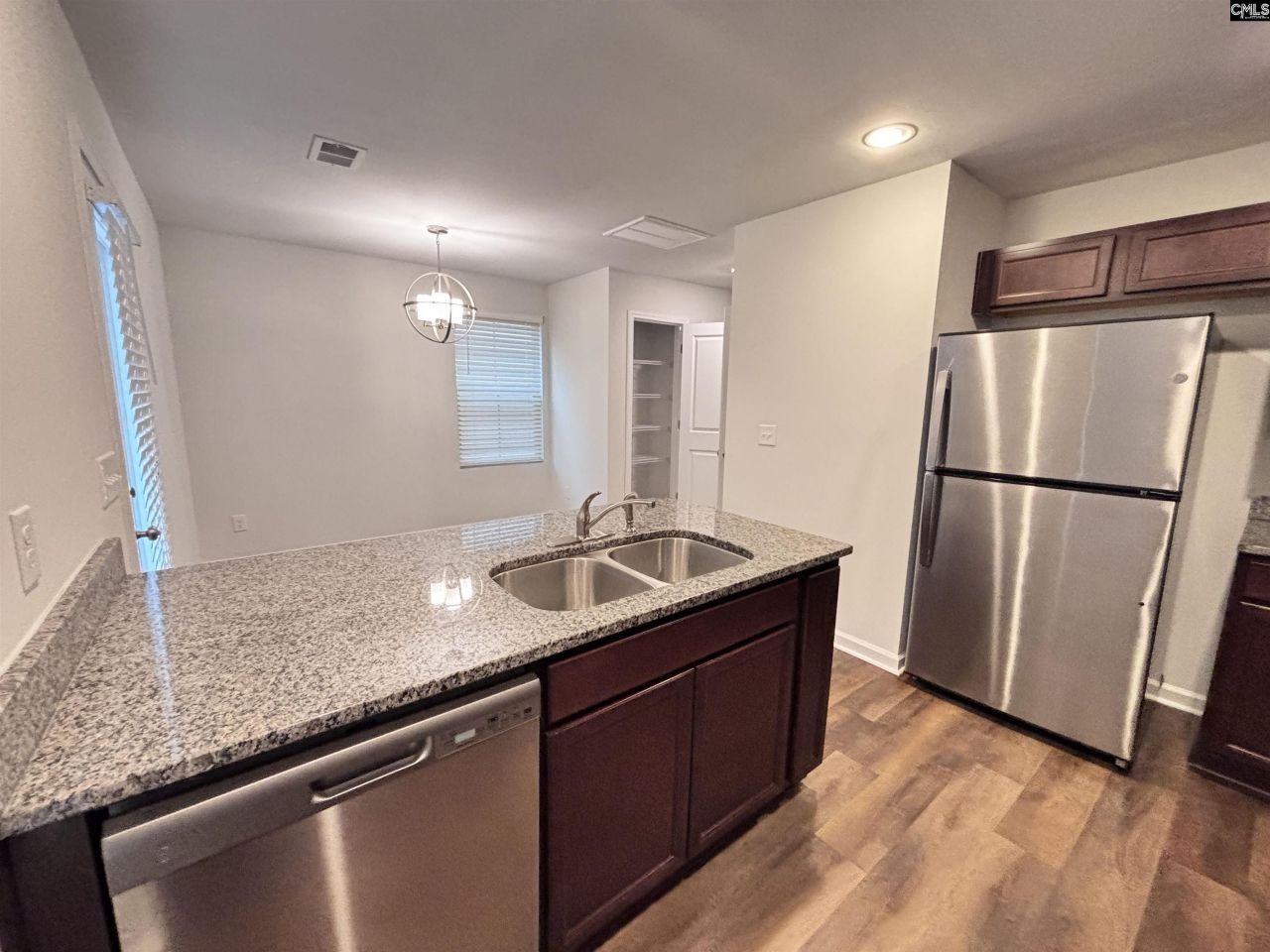 1150 Ederbach Drive  Photo 9