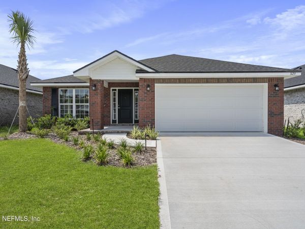 8327 HELMSLEY Boulevard, Jacksonville, FL 32219