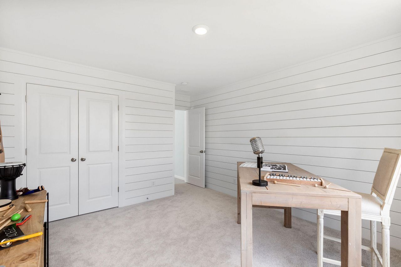 1024 Patagonia Street Photo 8