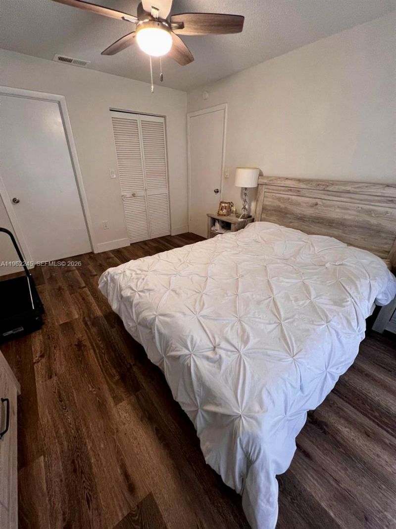 2551 W 64th Pl, Hialeah, FL 33016 Photo