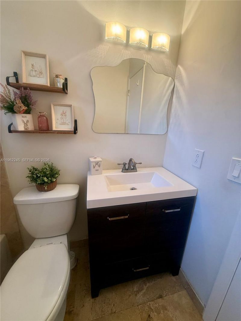 2551 W 64th Pl, Hialeah, FL 33016 Photo