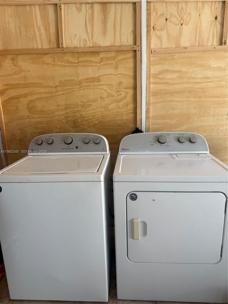 2551 W 64th Pl, Hialeah, FL 33016 Photo