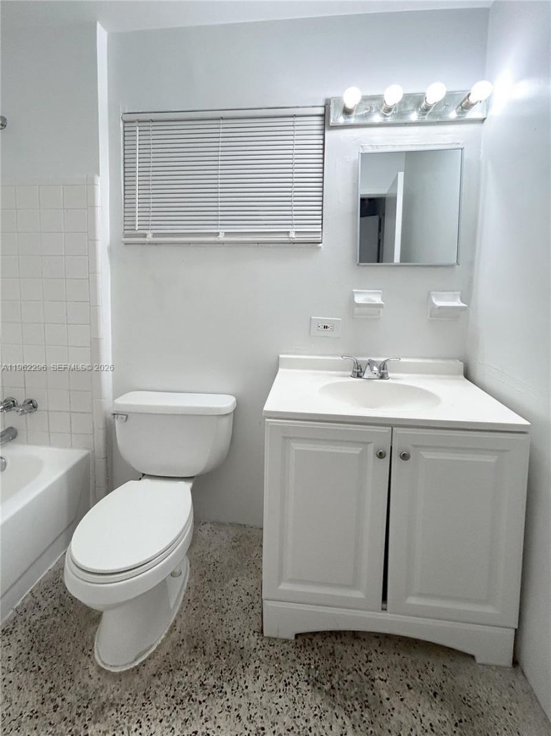 699 NE 86th St , Unit 2, Miami, FL 33138 Photo