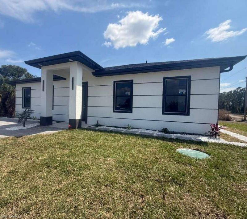 717 Devon St, Lehigh Acres, FL 33974 Photo