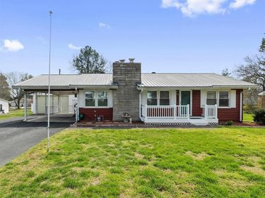 1010 White Avenue, Hartford, KY 42347