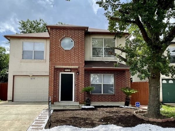 9210 NEW KENTON, San Antonio, TX 78240