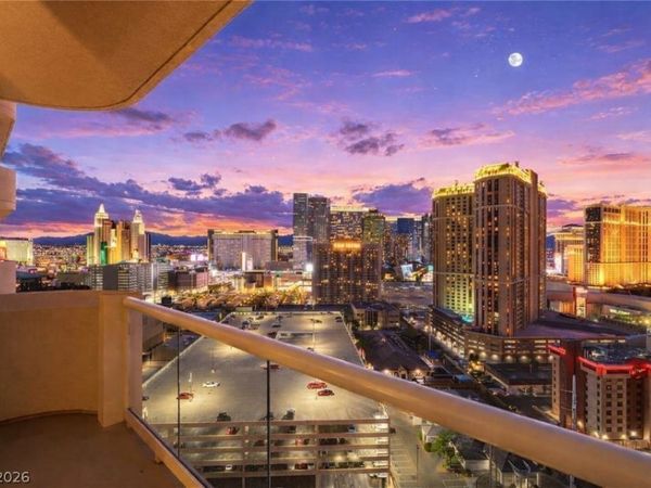 145 E HARMON Avenue , Unit 2015, Las Vegas, NV 89109