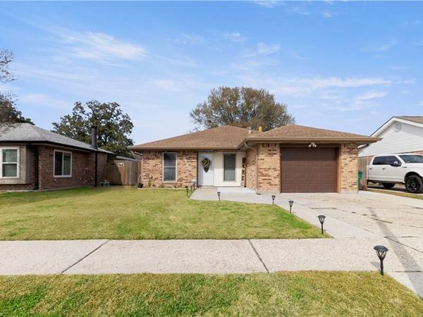 5165 OAK BAYOU Avenue, Marrero, LA 70072