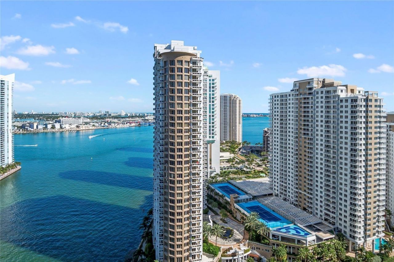 465 Brickell Ave , Unit 2703, Miami, FL 33131 Photo