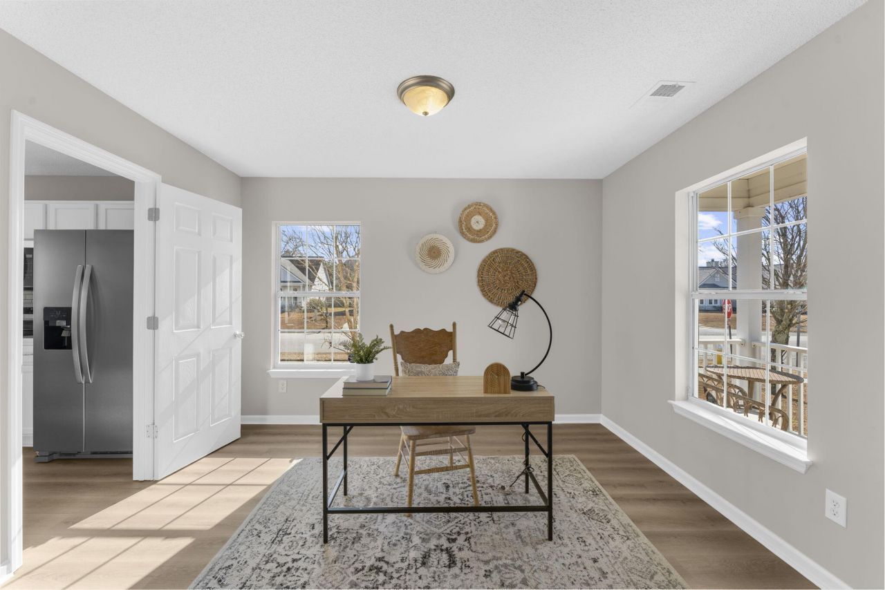 100 Creekside Drive Photo 11