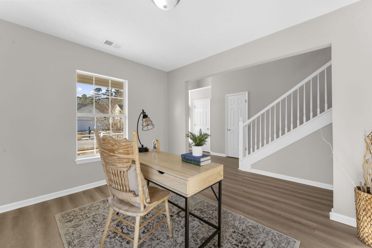 100 Creekside Drive Photo 12