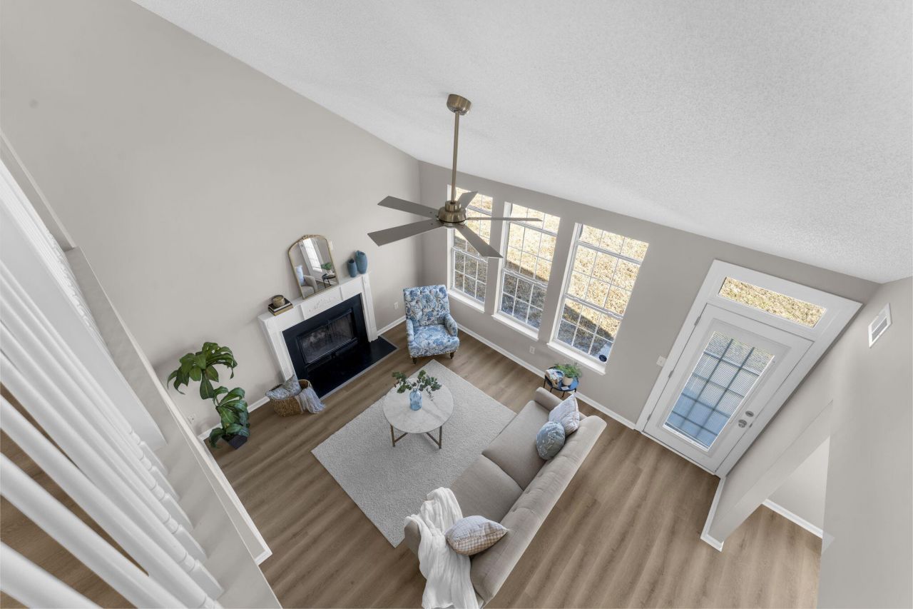 100 Creekside Drive Photo 21