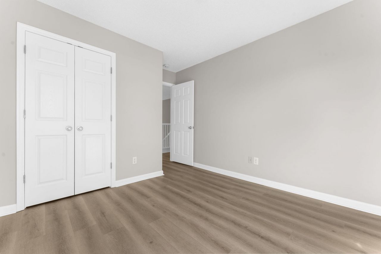 100 Creekside Drive Photo 29