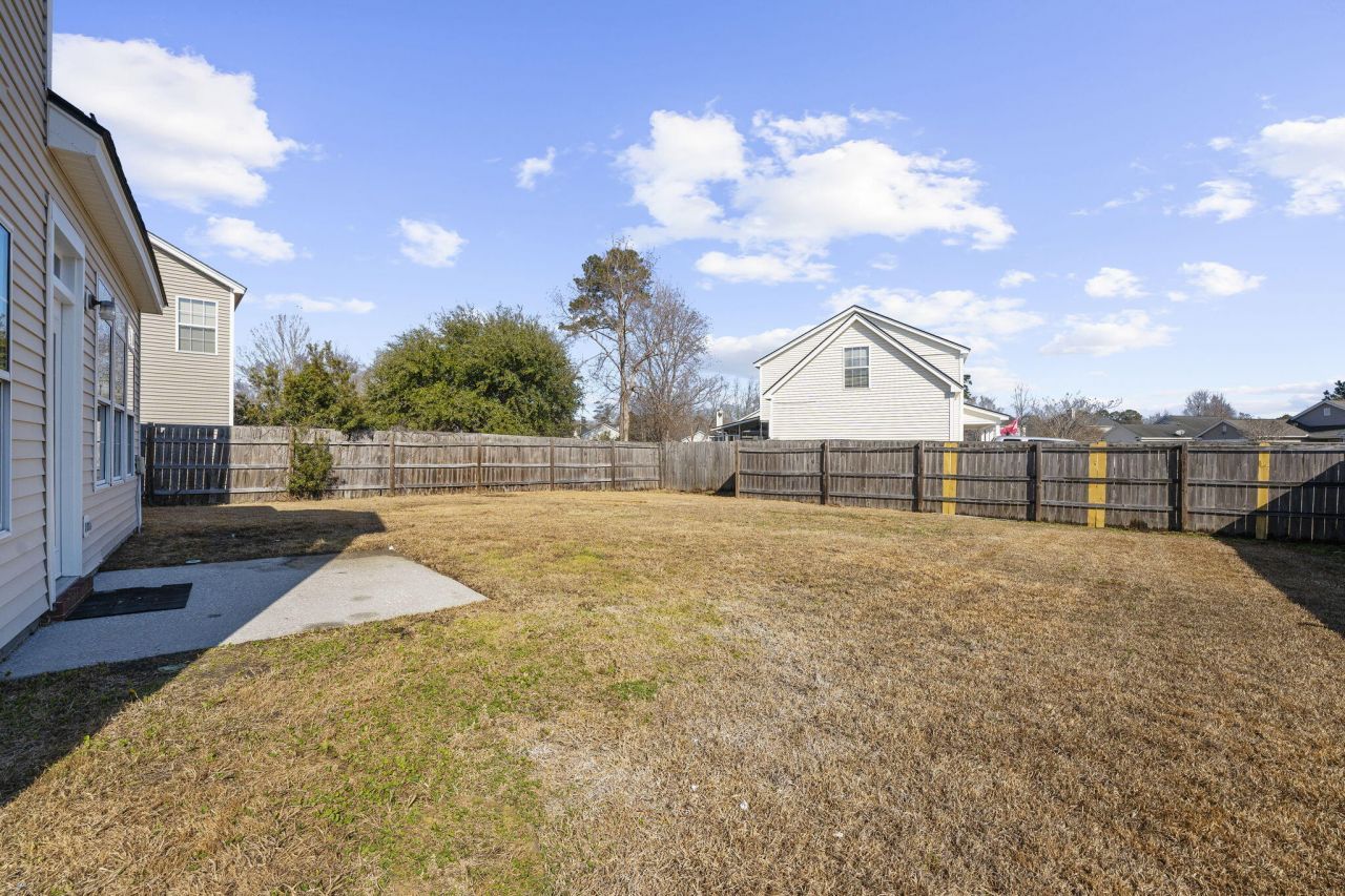 100 Creekside Drive Photo 34