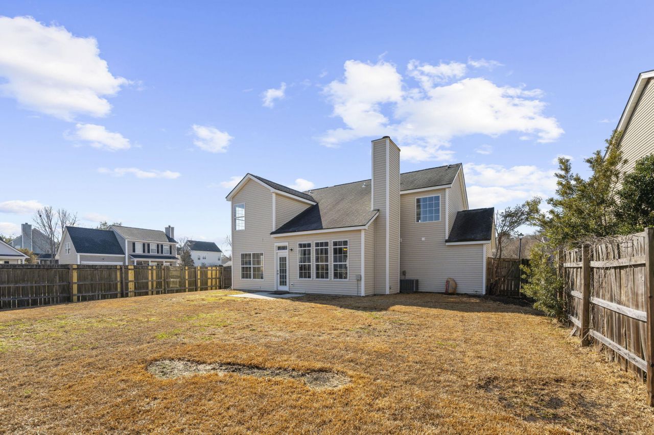 100 Creekside Drive Photo 37