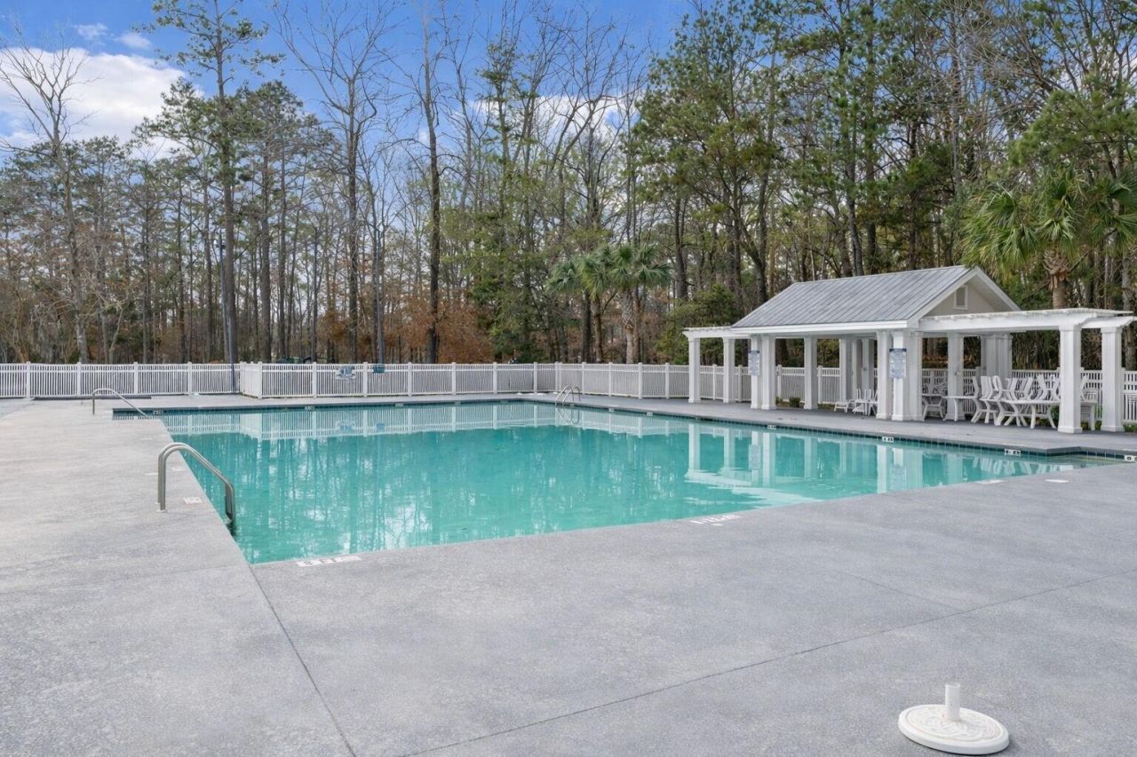 100 Creekside Drive Photo 39