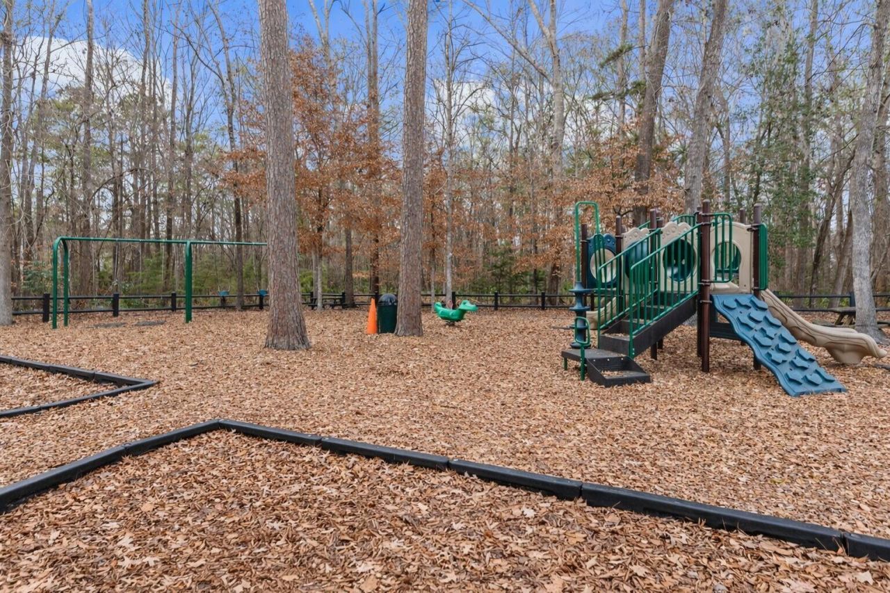 100 Creekside Drive Photo 41