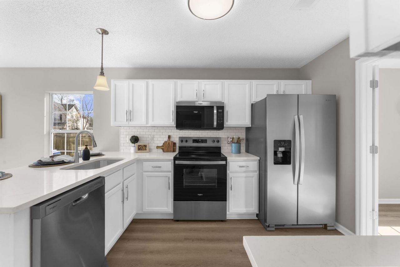 100 Creekside Drive Photo 6