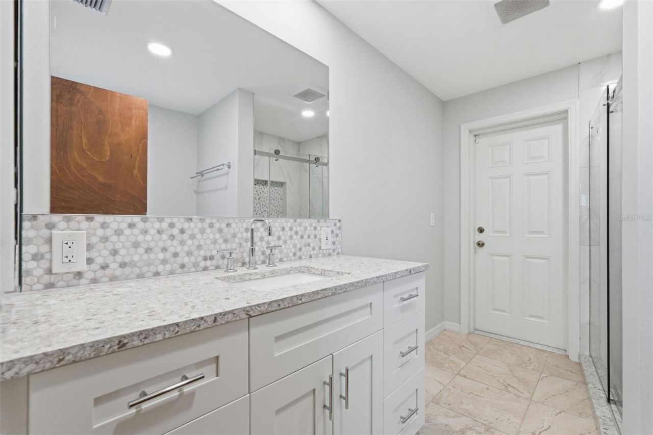 2912 Mill Stream Court, Clearwater, FL 33761 Photo