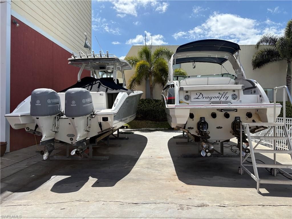 750 River Point Dr, Naples, FL 34102 Photo