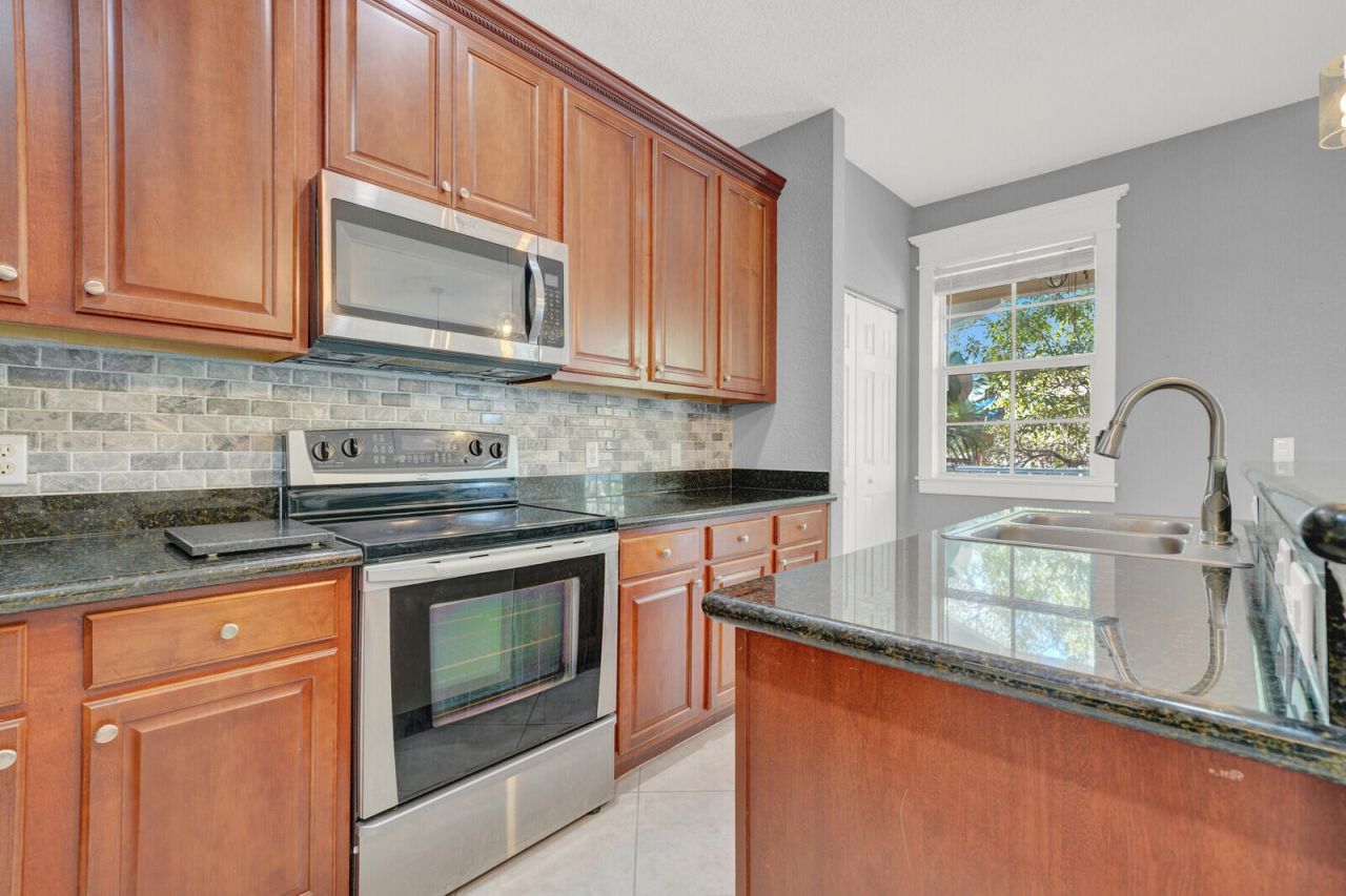 285 E Bay Cedar Circle, Jupiter, FL 33458 Photo