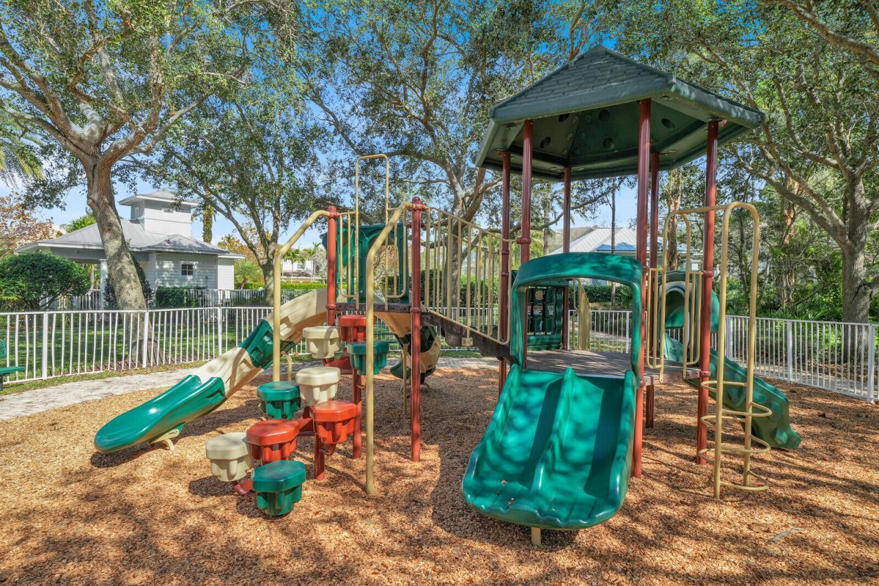 285 E Bay Cedar Circle, Jupiter, FL 33458 Photo