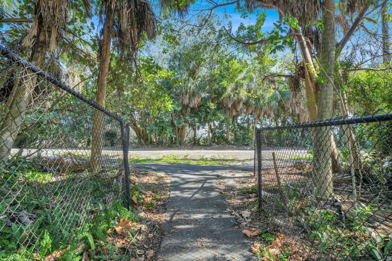 285 E Bay Cedar Circle, Jupiter, FL 33458 Photo