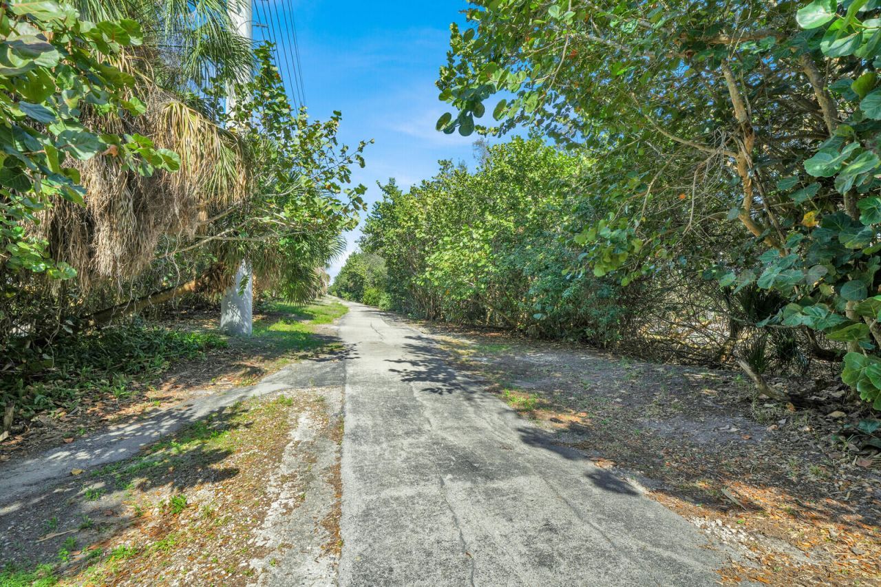 285 E Bay Cedar Circle, Jupiter, FL 33458 Photo