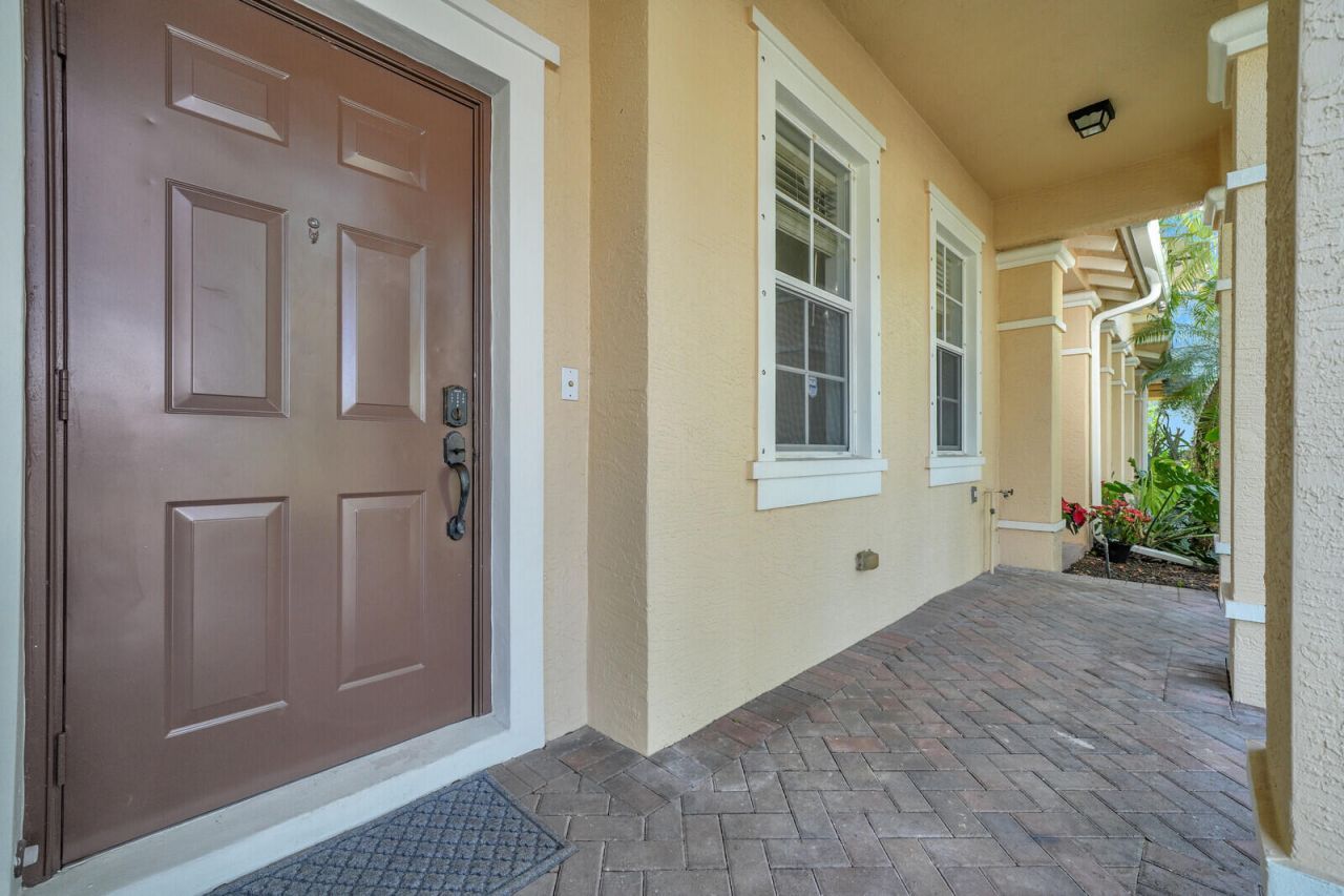 285 E Bay Cedar Circle, Jupiter, FL 33458 Photo