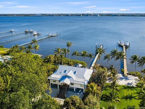 90 NW Alice Street, Jensen Beach, FL 34957