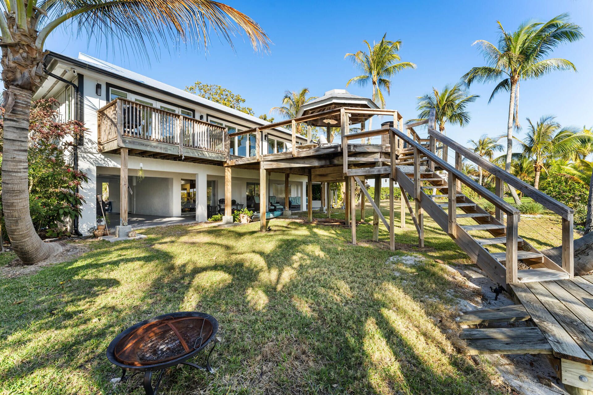 90 NW Alice Street, Jensen Beach, FL 34957 Photo