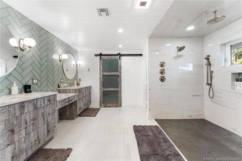 90 NW Alice Street, Jensen Beach, FL 34957 Photo