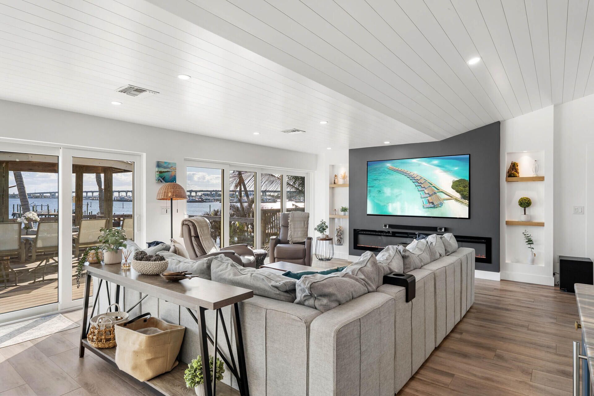 90 NW Alice Street, Jensen Beach, FL 34957 Photo