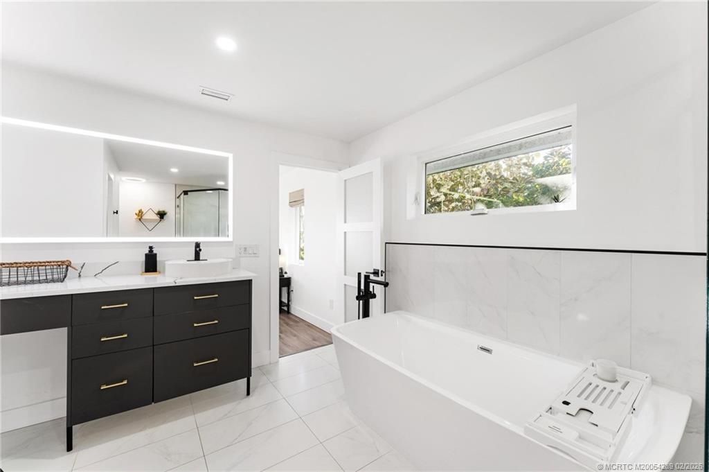 90 NW Alice Street, Jensen Beach, FL 34957 Photo