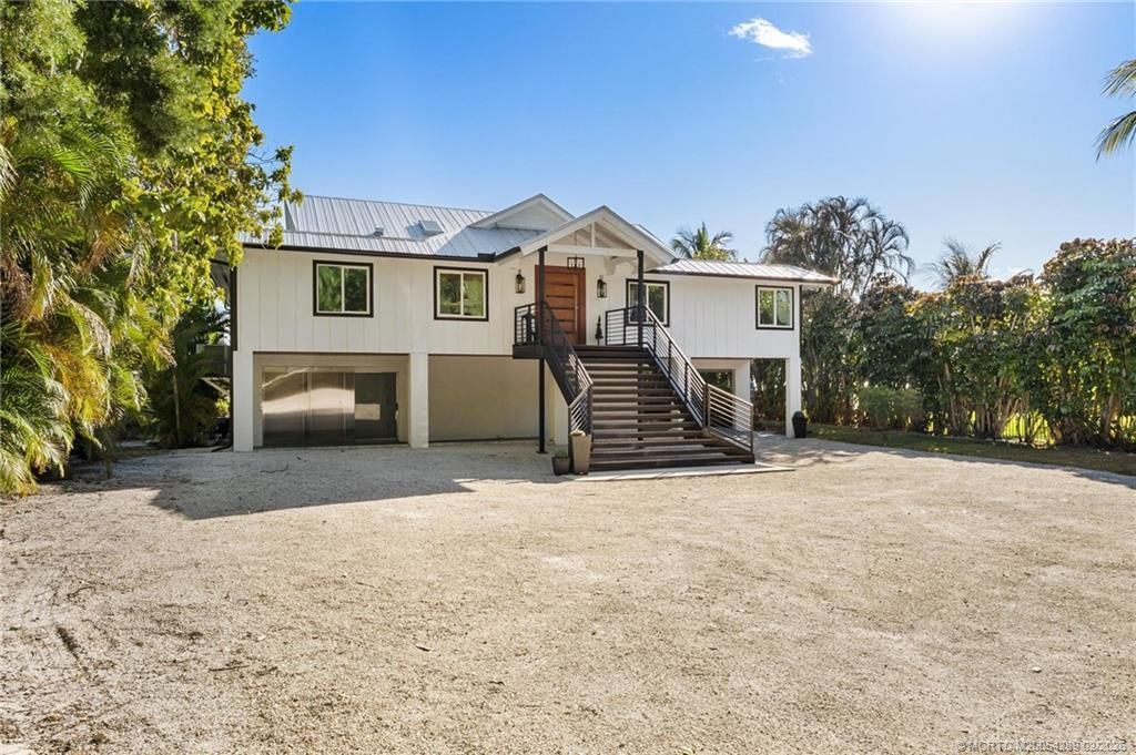 90 NW Alice Street, Jensen Beach, FL 34957 Photo